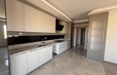 MODERN BAŞPINAR SİTESİ'NDE 4,5+1 SIFIR SATILIK DAİRE