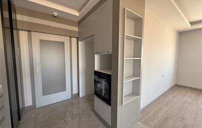 MODERN BAŞPINAR SİTESİ'NDE 4,5+1 SIFIR SATILIK DAİRE