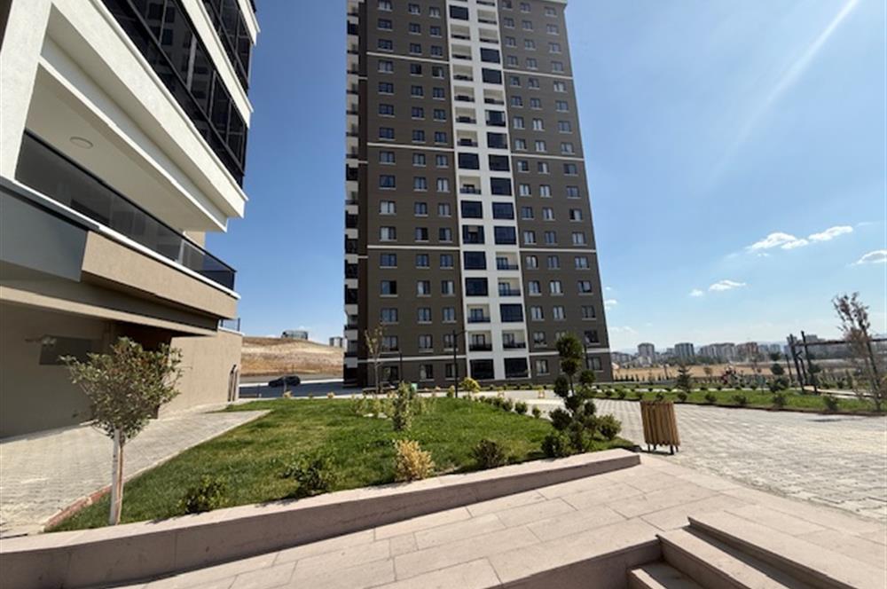 MODERN BAŞPINAR SİTESİ'NDE 4,5+1 SIFIR SATILIK DAİRE