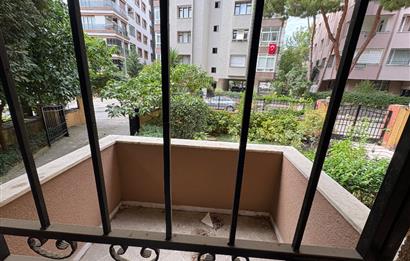 KOZYATAĞI AVŞAR SOKAKTA KOZZY AVM'YE 400 METRE SATILIK 3+1 DAİRE