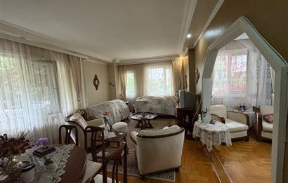 KOZYATAĞI AVŞAR SOKAKTA KOZZY AVM'YE 400 METRE SATILIK 3+1 DAİRE