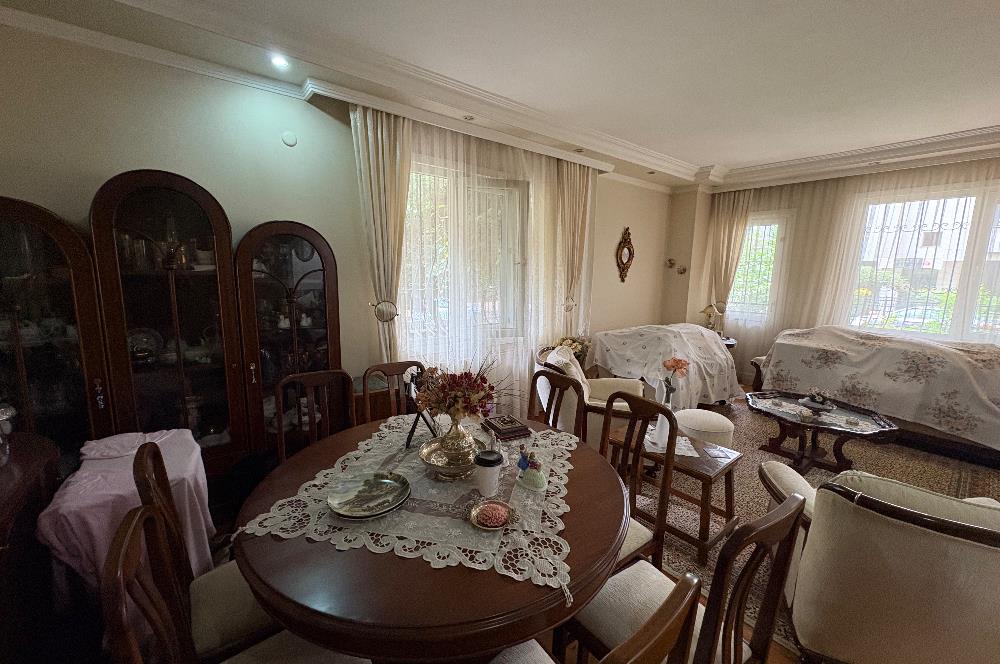 KOZYATAĞI AVŞAR SOKAKTA KOZZY AVM'YE 400 METRE SATILIK 3+1 DAİRE