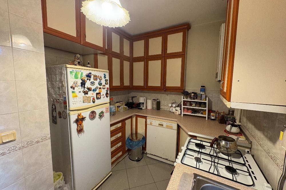 KOZYATAĞI AVŞAR SOKAKTA KOZZY AVM'YE 400 METRE SATILIK 3+1 DAİRE