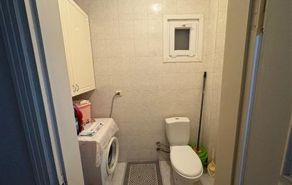 KOZYATAĞI AVŞAR SOKAKTA KOZZY AVM'YE 400 METRE SATILIK 3+1 DAİRE