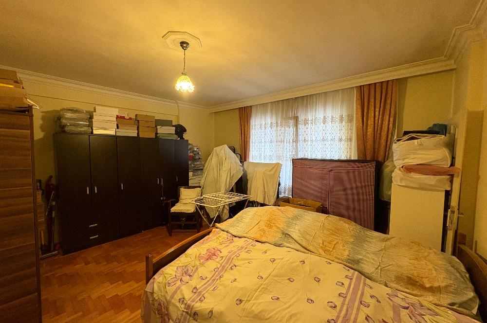 KOZYATAĞI AVŞAR SOKAKTA KOZZY AVM'YE 400 METRE SATILIK 3+1 DAİRE