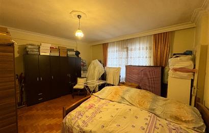 KOZYATAĞI AVŞAR SOKAKTA KOZZY AVM'YE 400 METRE SATILIK 3+1 DAİRE