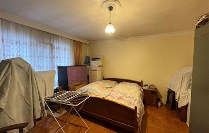 KOZYATAĞI AVŞAR SOKAKTA KOZZY AVM'YE 400 METRE SATILIK 3+1 DAİRE
