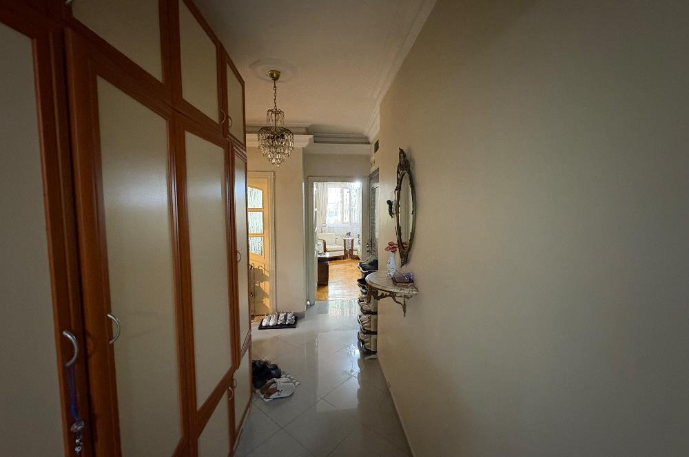 KOZYATAĞI AVŞAR SOKAKTA KOZZY AVM'YE 400 METRE SATILIK 3+1 DAİRE