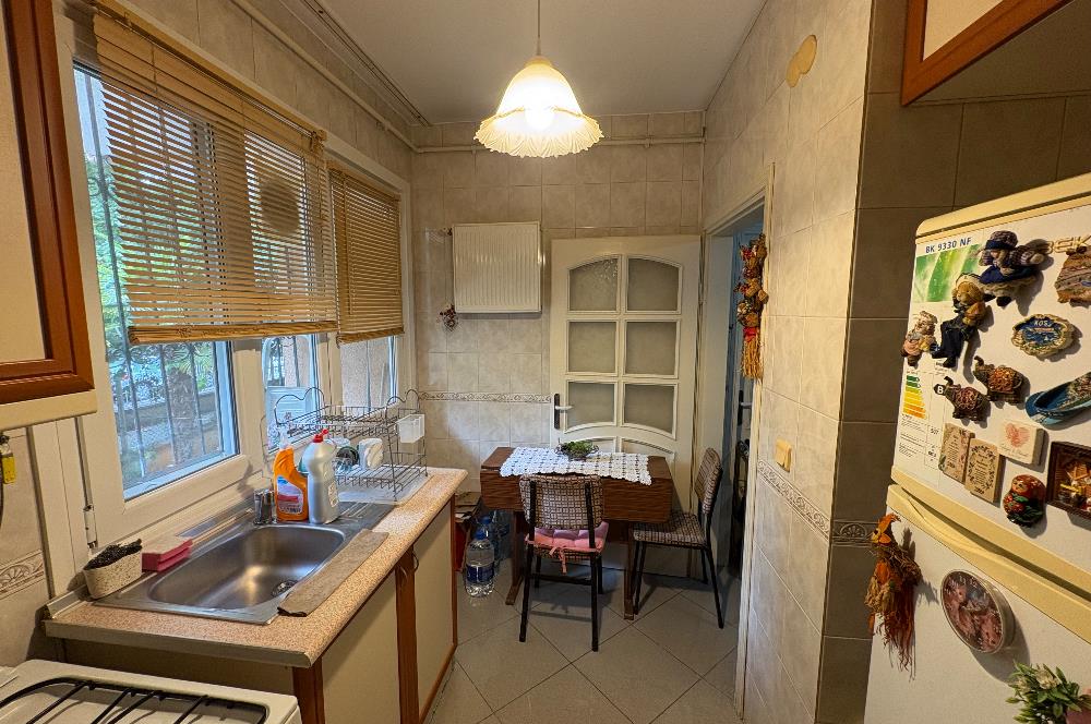 KOZYATAĞI AVŞAR SOKAKTA KOZZY AVM'YE 400 METRE SATILIK 3+1 DAİRE
