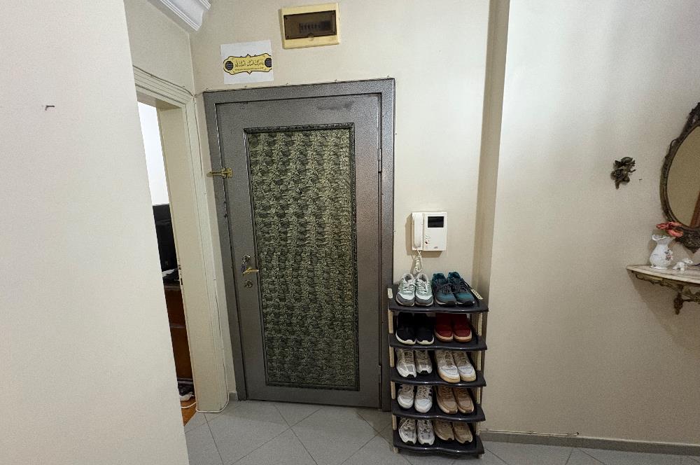 KOZYATAĞI AVŞAR SOKAKTA KOZZY AVM'YE 400 METRE SATILIK 3+1 DAİRE