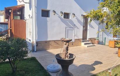 Gömeç'te, Denize Sıfır Site İçinde,Deniz Manzaralı Satılık Villa