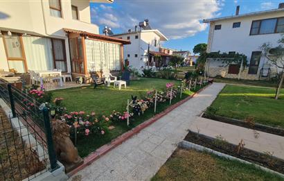 Gömeç'te, Denize Sıfır Site İçinde,Deniz Manzaralı Satılık Villa