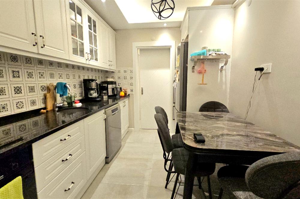 C21 LOCA'DAN MÜKEMMEL KONUMDA SATILIK 2+1 DAİRE