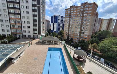 BARIŞ MAHALLESİNDE LÜX HAVUZ CEPHELİ SATILIK DAİRE