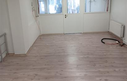 C21 ROOF'dan ANA CADDEYE PARALEL SOKAKTA 180M2 ASMA KATLI DUKKAN