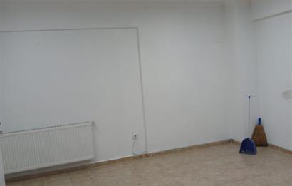 C21 ROOF'dan ANA CADDEYE PARALEL SOKAKTA 180M2 ASMA KATLI DUKKAN