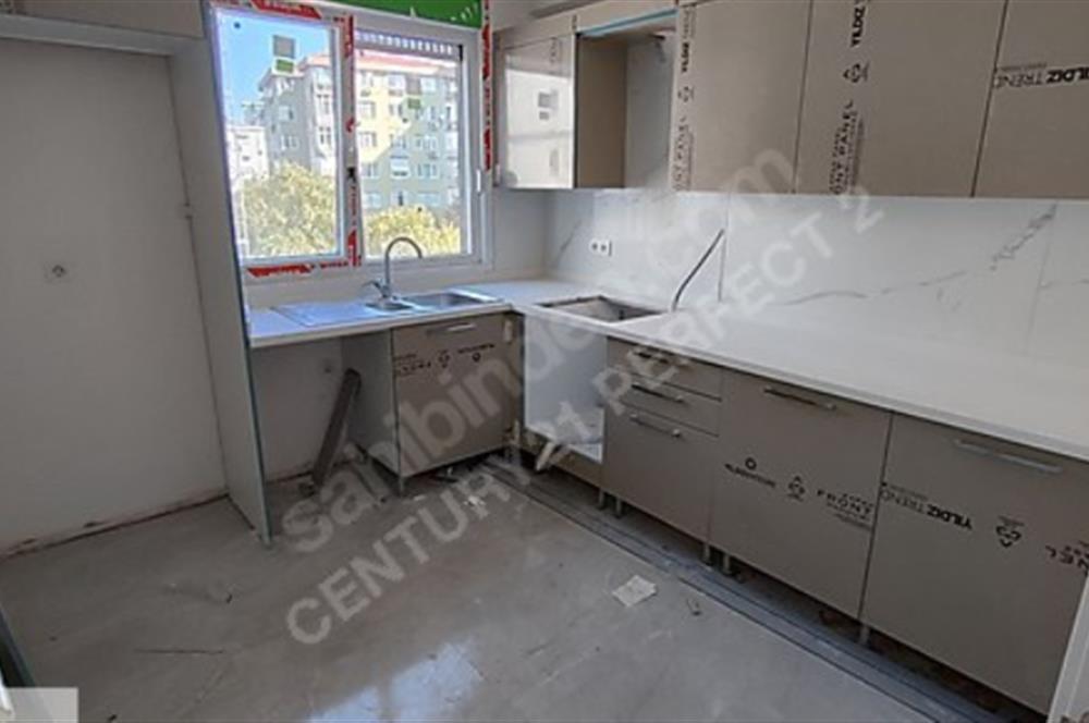 ERENKÖY DE SATILIK EBEVEYN BANYOLU HAVUZ GÖREN SIFIR 3+1