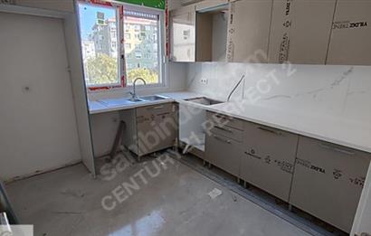 ERENKÖY DE SATILIK EBEVEYN BANYOLU HAVUZ GÖREN SIFIR 3+1