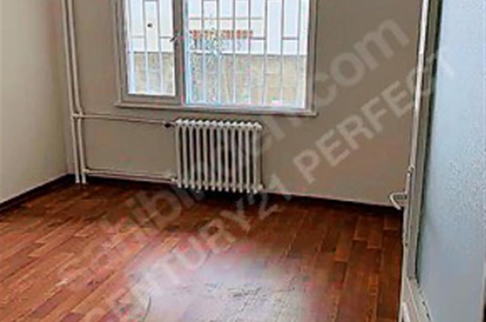 ALTINTEPE KLAVUZÇAYIRI CAD ÜZERİ SATILIK 2+2 GİRİŞ KAT