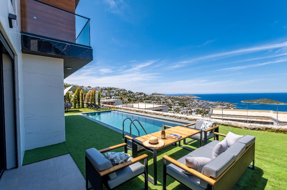Deniz Manzaralı Özel Havuzlu Lüks Villa Full Eşyalı 