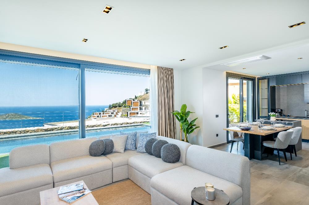 Deniz Manzaralı Özel Havuzlu Lüks Villa Full Eşyalı 