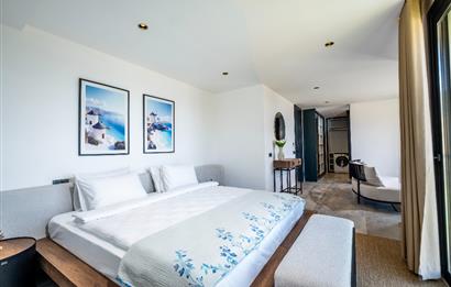 Deniz Manzaralı Özel Havuzlu Lüks Villa Full Eşyalı 