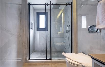 Deniz Manzaralı Özel Havuzlu Lüks Villa Full Eşyalı 