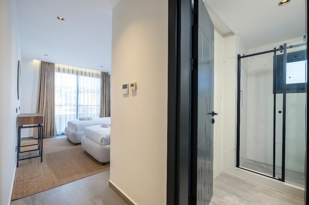 Deniz Manzaralı Özel Havuzlu Lüks Villa Full Eşyalı 