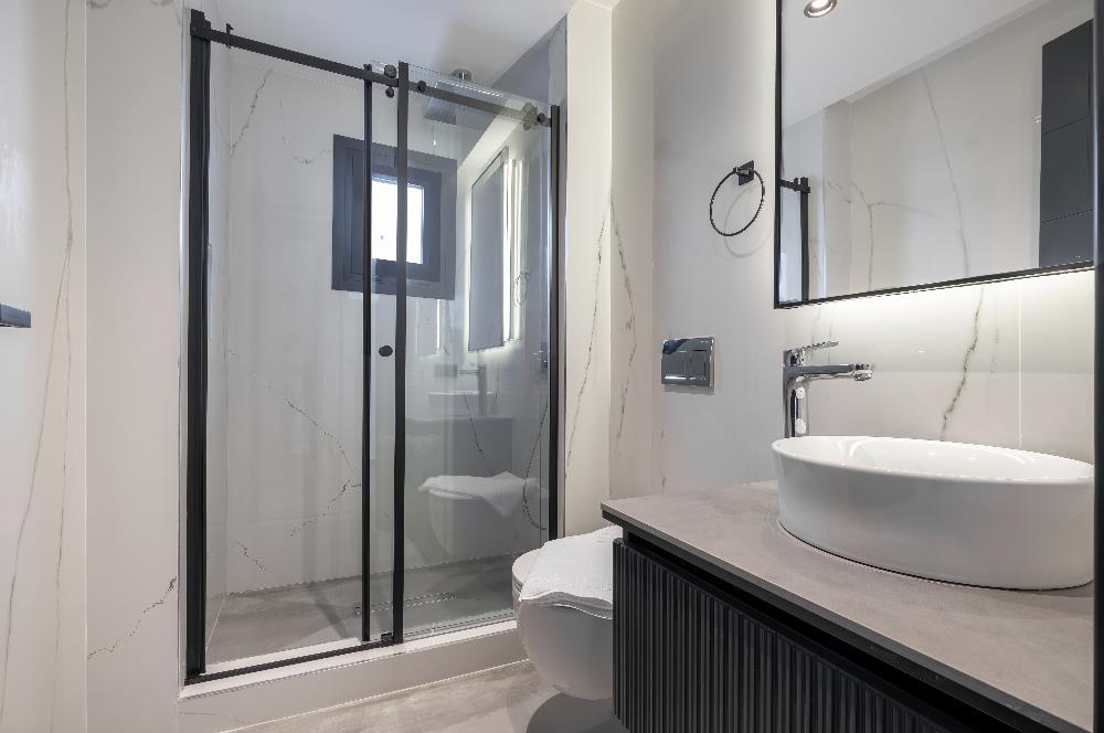 Deniz Manzaralı Özel Havuzlu Lüks Villa Full Eşyalı 