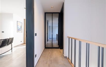 Deniz Manzaralı Özel Havuzlu Lüks Villa Full Eşyalı 