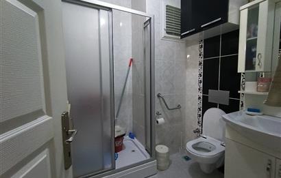 Gürpınar Cami yanında Cadde üzerinde 3+2 dubleks daire.