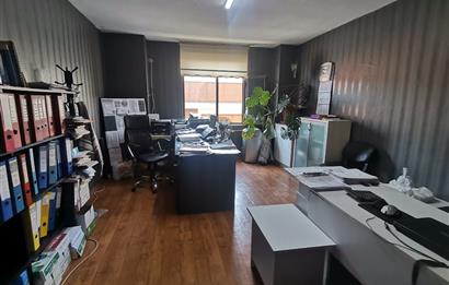 KADIKÖY BELEDİYESİNE YAKIN OFİS BÜRO SATILIK CENTURY 21 SAHRADAN