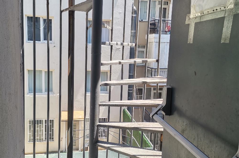KADIKÖY BELEDİYESİNE YAKIN OFİS BÜRO SATILIK CENTURY 21 SAHRADAN