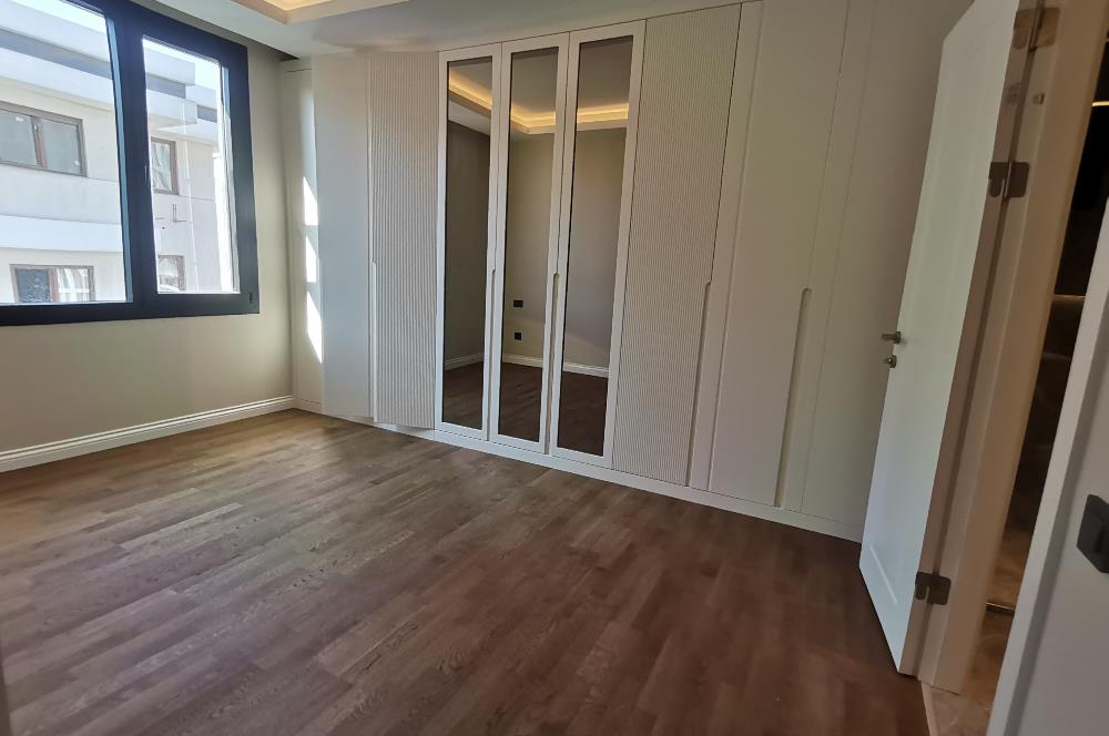 CENTURY 21 SAHRA'DAN SIFIR BİNADA 3+1 105 M2 NET KISMİ DENİZ MAN