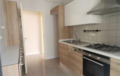 SUADİYE SATILIK 3+1 CADDEYE YAKIN ARA KAT BOŞ HEMEN TESLİM