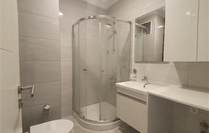SUADİYE SATILIK 3+1 CADDEYE YAKIN ARA KAT BOŞ HEMEN TESLİM