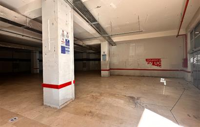 E-5 GÖZTEPE KAVŞAĞI İFM BAĞLANTI YOLU ÜZERİNDE DÜZ GİRİŞ DÜKKAN