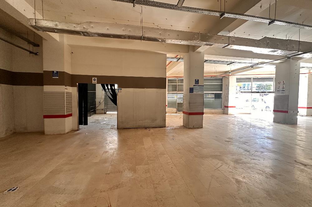 E-5 GÖZTEPE KAVŞAĞI İFM BAĞLANTI YOLU ÜZERİNDE DÜZ GİRİŞ DÜKKAN