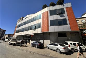 E-5 GÖZTEPE KAVŞAĞI İFM BAĞLANTI YOLU ÜZERİNDE DÜZ GİRİŞ DÜKKAN