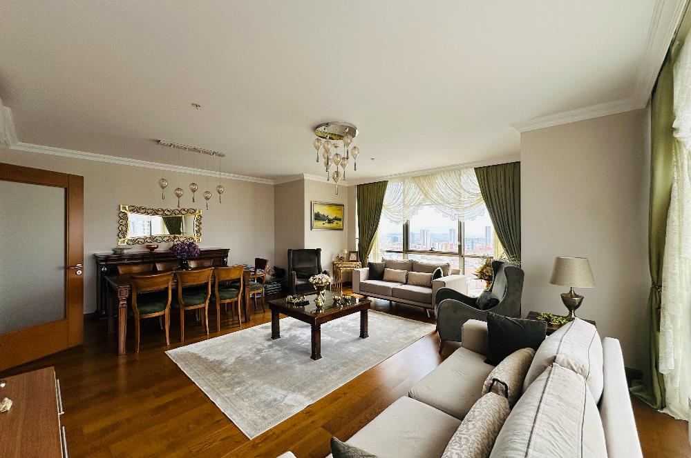 Yakacık Adalar Manzaralı ASİA PARK Sitesi 3,5+1 Satılık Daire