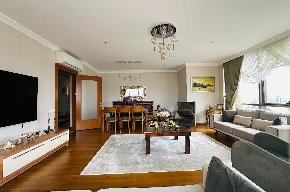 Yakacık Adalar Manzaralı ASİA PARK Sitesi 3,5+1 Satılık Daire