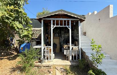 Burhaniye Dutluca Köyünde, Körfez Manzaralı, Bahçeli, Satılık Köy Evi