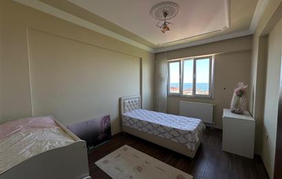 Arsin'de Kiralık, Ferah ve Konforlu 3+1 Eşyalı Daire