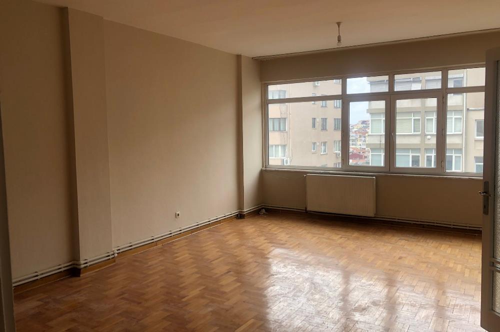 CADDE ÜSTÜ! HALASKARGAZİ'NİN KALBİNDE KİRALIK DAİRE!!