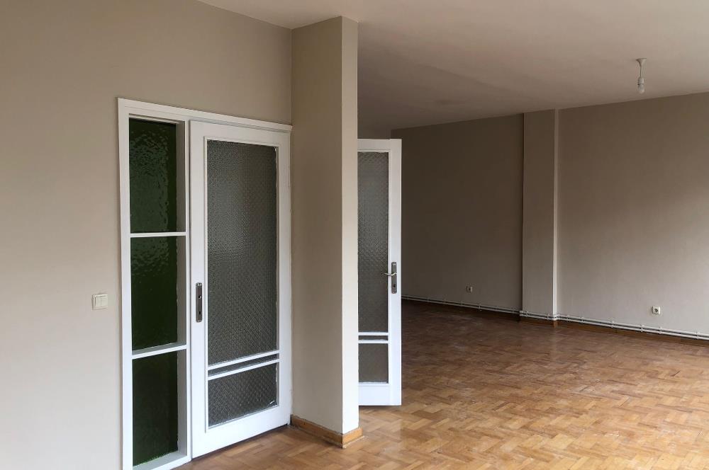 CADDE ÜSTÜ! HALASKARGAZİ'NİN KALBİNDE KİRALIK DAİRE!!