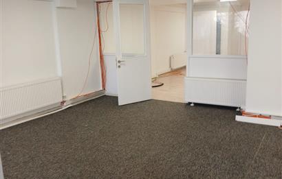 C21 ROOF'dan ANA CADDEYE PARALEL SOKAKTA 180M2 ASMA KATLI DUKKAN
