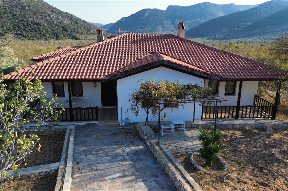 1274997359 Satılık Arsa Datça Yaka Mah. 32,8 Dönüm ve 3+1 Müstakil Konut