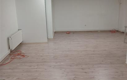 C21 ROOF'dan ANA CADDEYE PARALEL SOKAKTA 180M2 ASMA KATLI DUKKAN