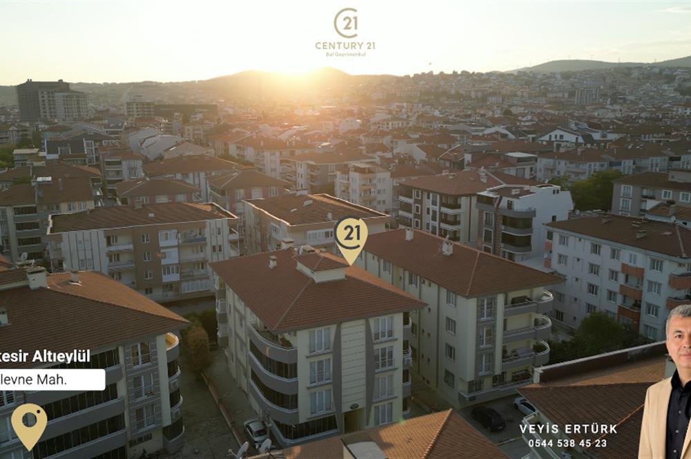 Century 21 Bal'dan Plevne Mahallesinde Satılık 3+1 Daire