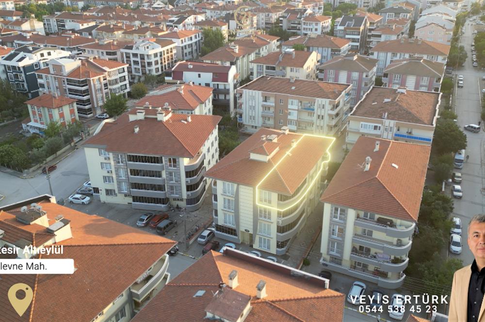 Century 21 Bal'dan Plevne Mahallesinde Satılık 3+1 Daire